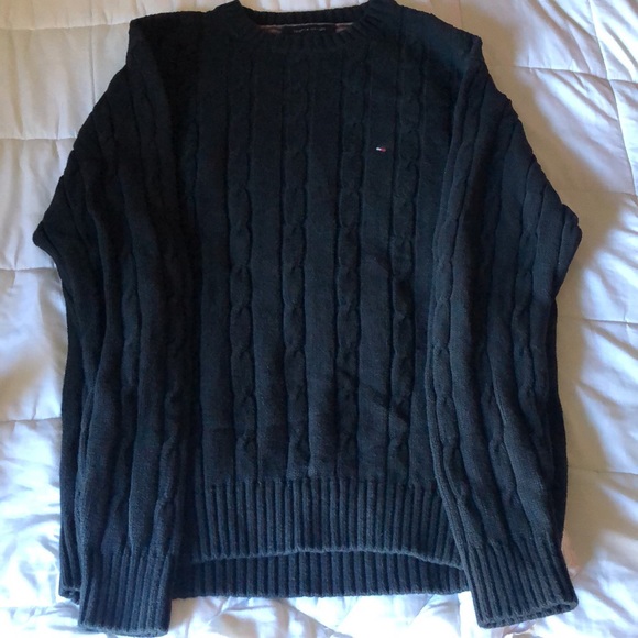 TOMMY HILFIGER SWEATER LOT 2 MENS SIZE MEDIUM M  NAVY BLUE HUNTER GREEN SHIRTS ! - Picture 3 of 7